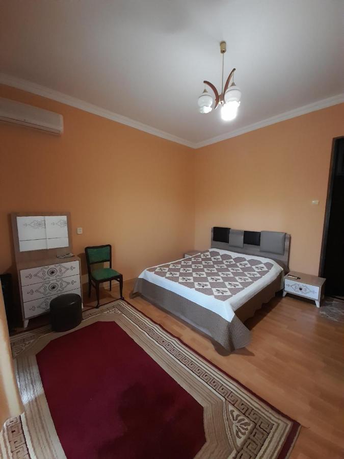 Kemeni Garden Hotel Batumi Exterior photo